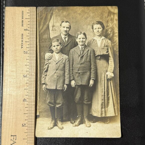 Vintage Family Portrait Unhappy Boy 1910s–20s Postcard Real Photo Edwardian Era - Picture 2 of 4